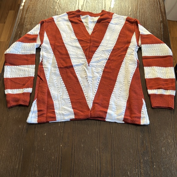 New Without 🏷️ Tags Women’s Striped V Neck Sweater - Picture 7 of 10